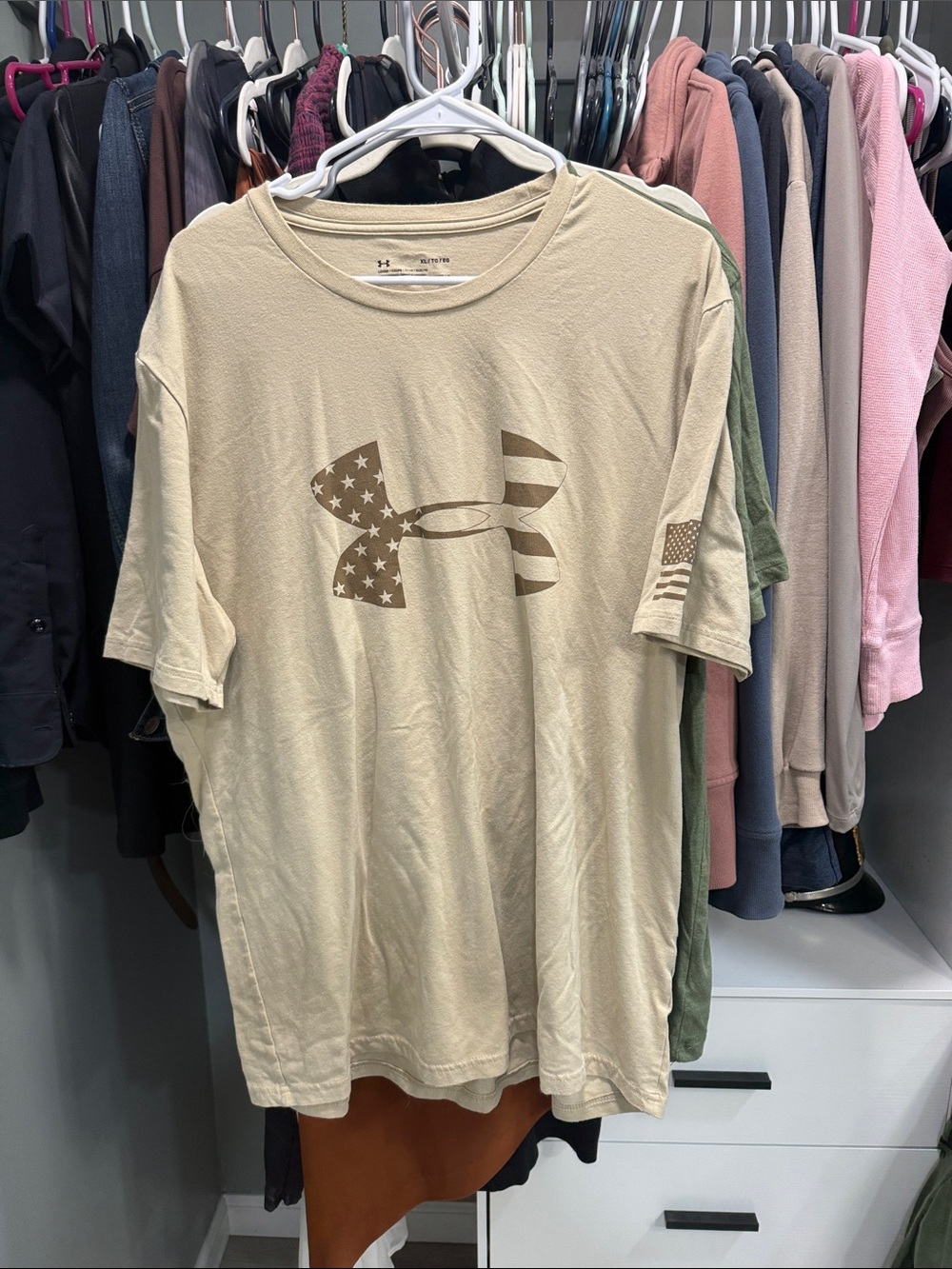 Men’s Under Armour Sand Tan XL freedom tee shirt
